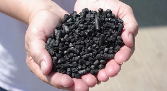 Carbón obtenido con autoclave de alta presión a partir de residuos orgánicos.